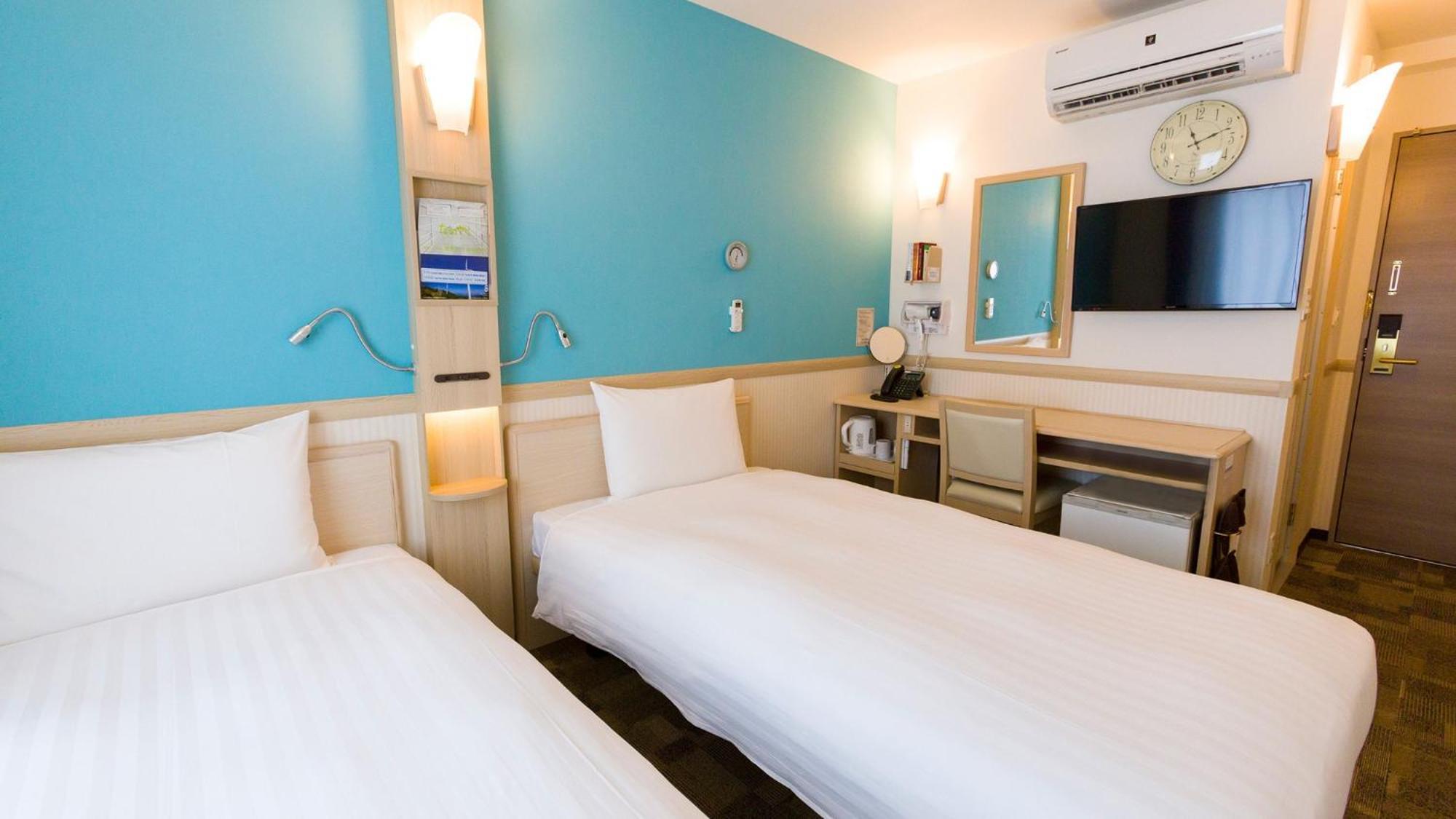 Toyoko Inn Kyoto Gojo Omiya Szoba fotó